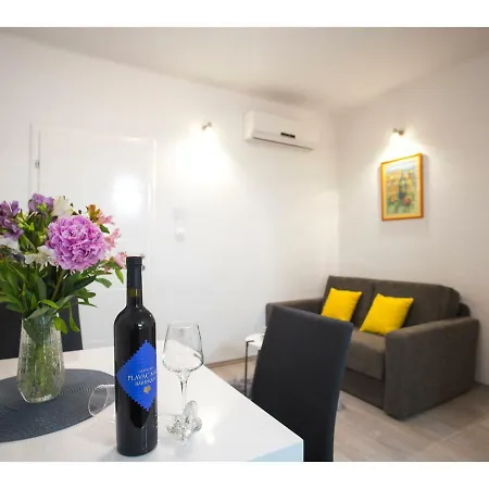 Spaladium - Center Split