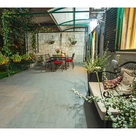 Spaladium - Center 아파트 *